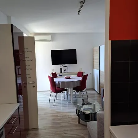 Maris Apartment Split